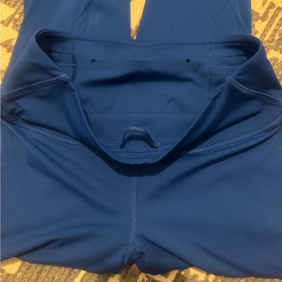 Lululemon Base Pace HR Tight 25” - Picture 5 of 6